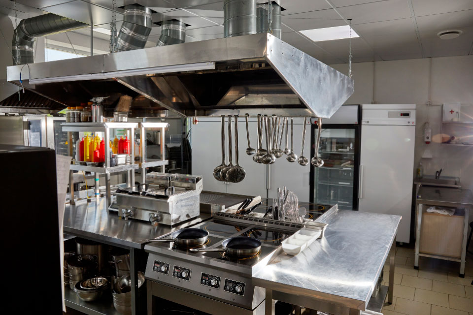Üzemi konyha takarítás – Hogyan válasszunk szolgáltatót?